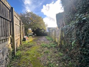 Photo 30- click for photo gallery